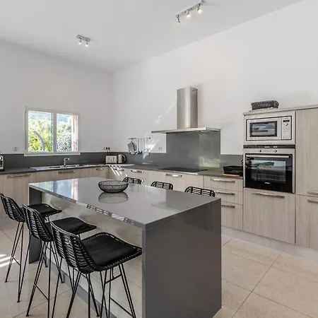 Domaine Mandarine Private Pools & 5* Calvi (Corsica)