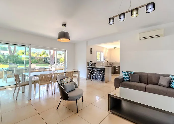 Hotel Domaine Mandarine Private Pools &