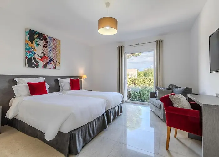 Domaine Mandarine Private Pools & 5*