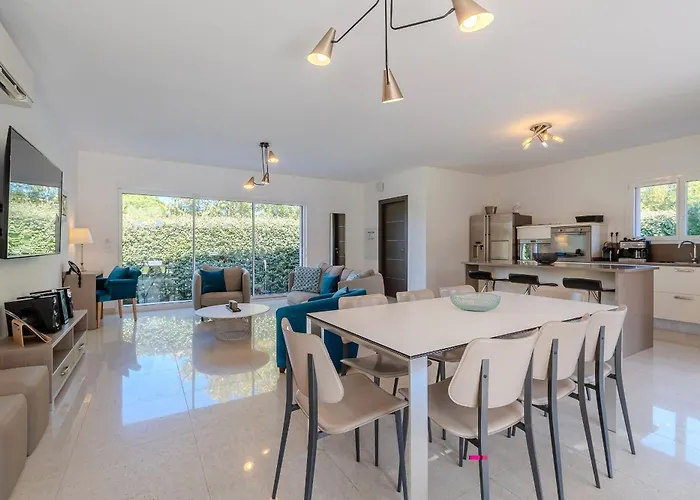 Hotel Domaine Mandarine Private Pools & Calvi (Corsica)