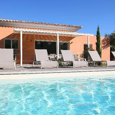 Domaine Mandarine Private Pools & Отель