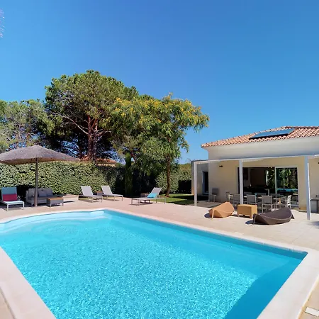 Domaine Mandarine Private Pools & 5* Καλβί