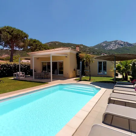 Domaine Mandarine Private Pools & 5* Καλβί