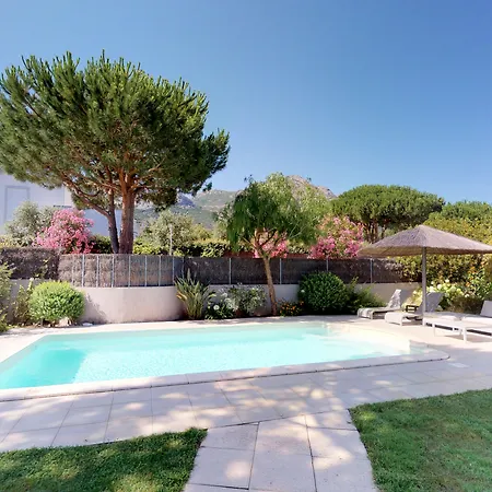 Domaine Mandarine Private Pools & Ξενοδοχείο Καλβί