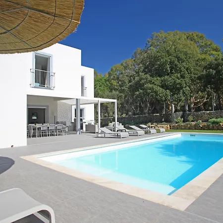 Domaine Mandarine Private Pools & 5* Καλβί