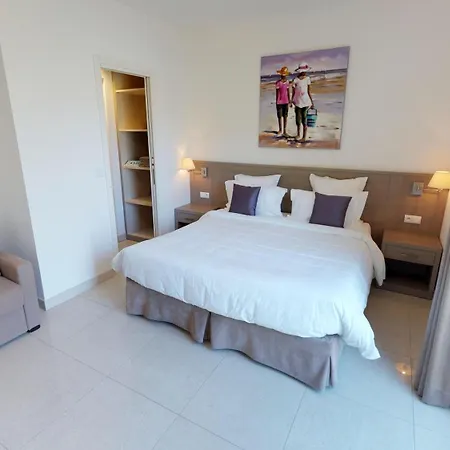 Hotel Domaine Mandarine Private Pools & Calvi (Corsica)