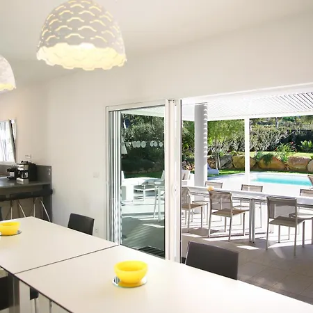 Отель Domaine Mandarine Private Pools &