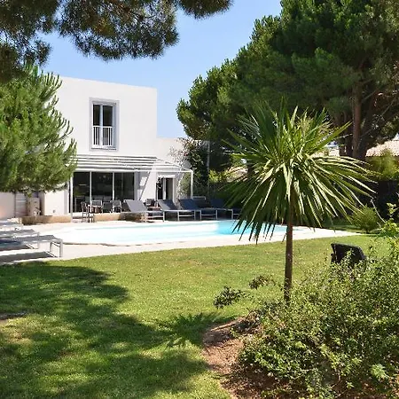 Отель Domaine Mandarine Private Pools & Кальви