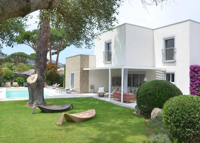 Domaine Mandarine Private Pools & ホテル