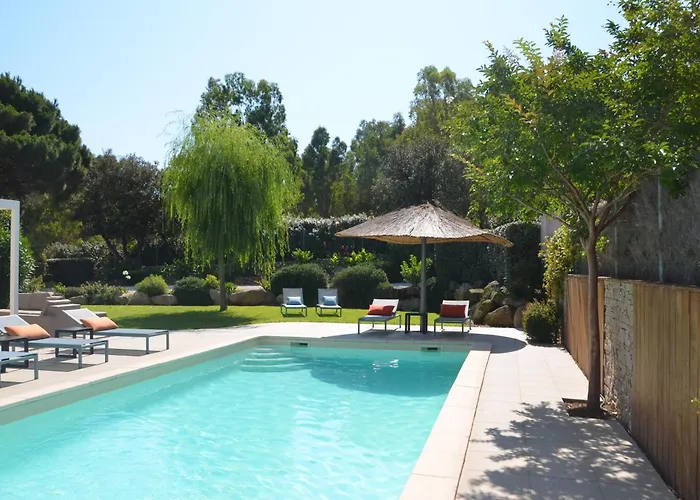 Domaine Mandarine Private Pools & 5* カルヴィ