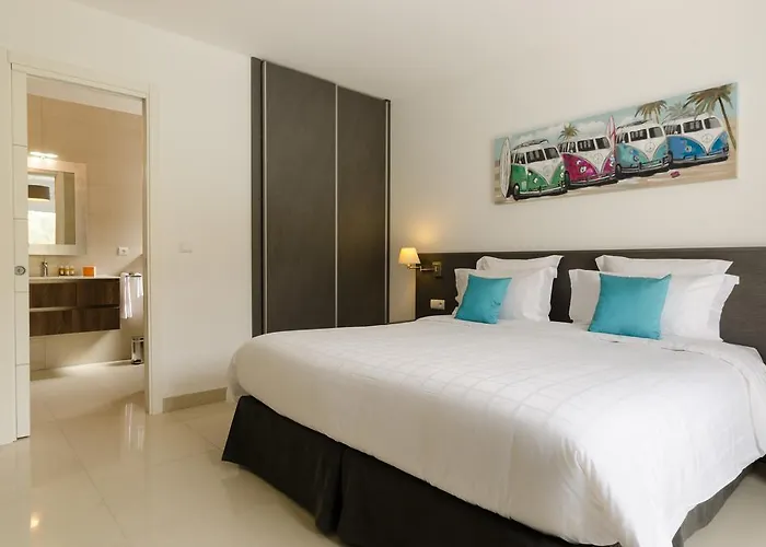 Hotel Domaine Mandarine Private Pools & Calvi (Corsica)